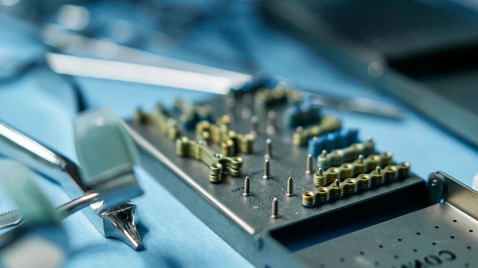 Dental surgery instruments